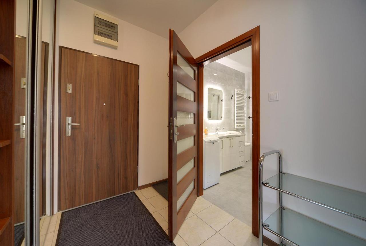 Lodz4Rent - Piotrkowska - Premium Apartment 9,7 - Hopa Lupa 1400M Pieszo !! Bagian luar foto
