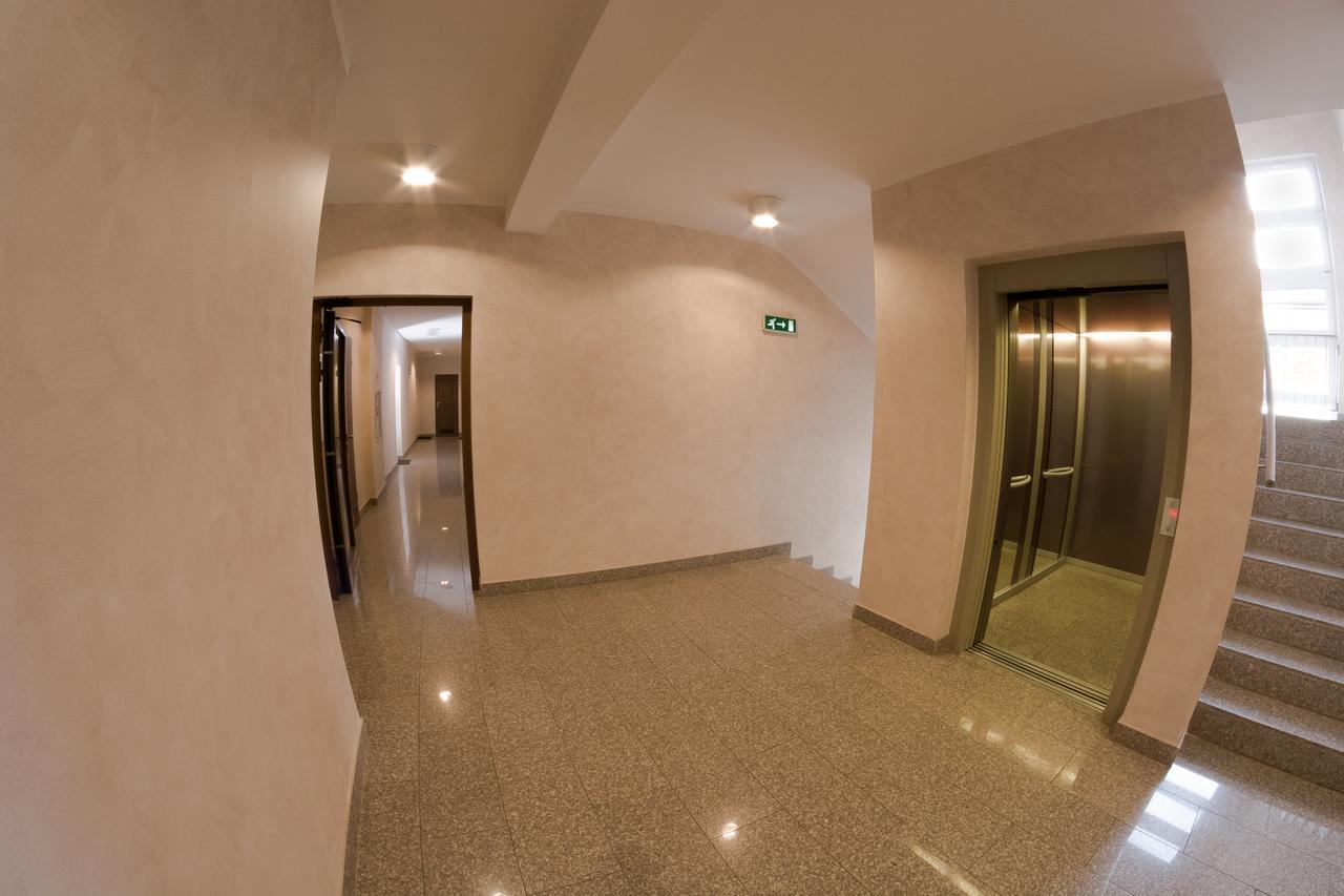 Lodz4Rent - Piotrkowska - Premium Apartment 9,7 - Hopa Lupa 1400M Pieszo !! Bagian luar foto